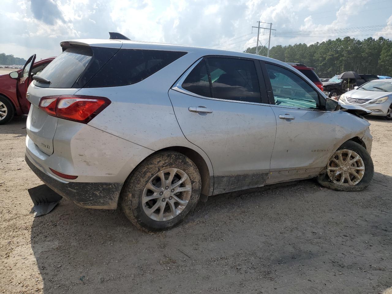 2021 Chevrolet Equinox Lt - Фото 3