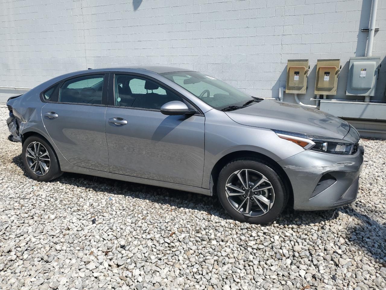 2024 Kia Forte Lx - Image 4