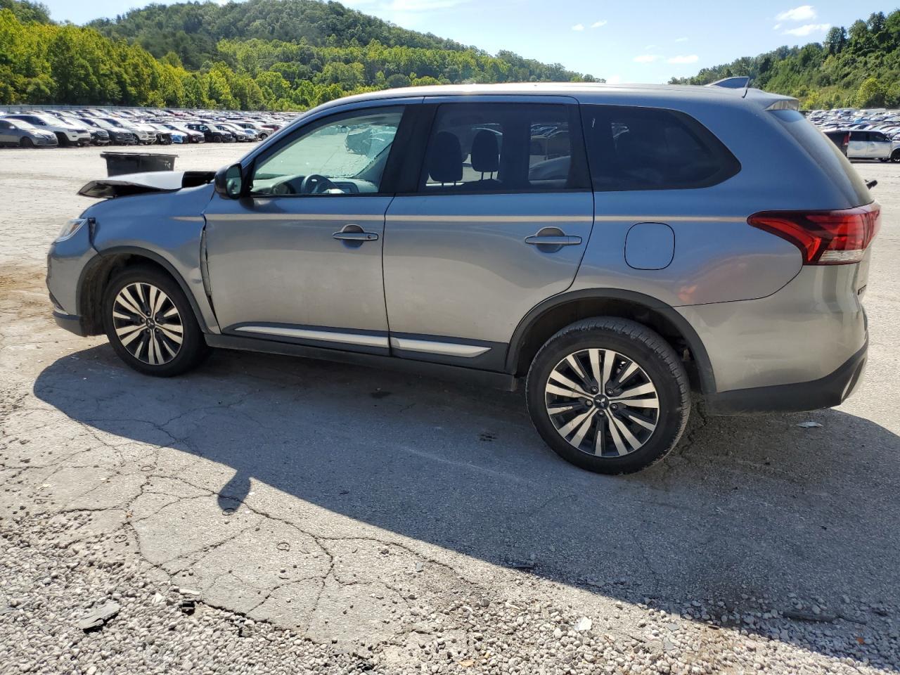 2019 Mitsubishi Outlander Se - Фото 2