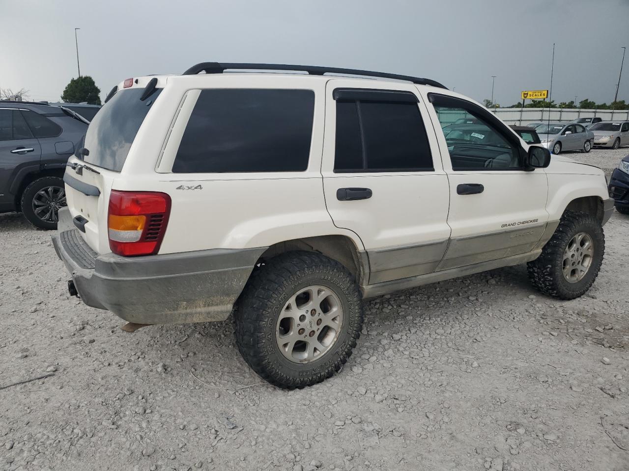 2000 Jeep Grand Cherokee Laredo - Image 3