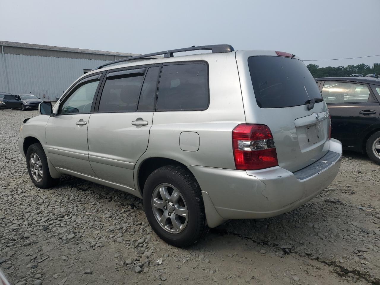 2004 Toyota Highlander - Image 2
