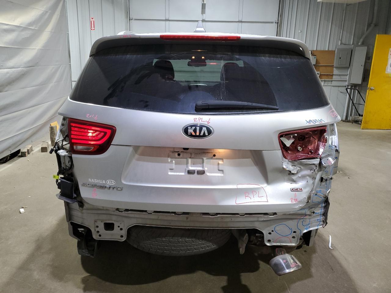 2019 Kia Sorento L - Фото 6