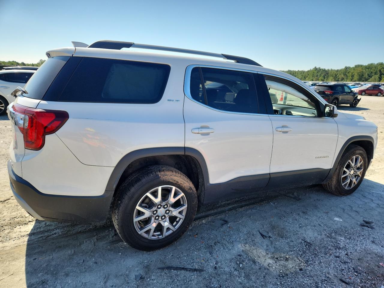 2020 GMC Acadia Slt - Image 3