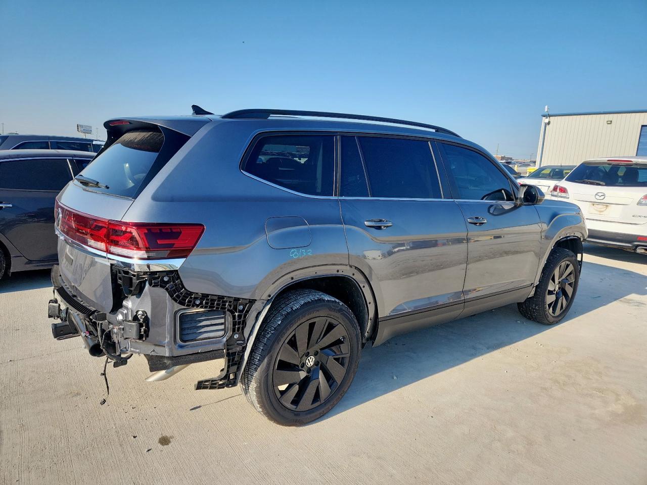 2025 Volkswagen Atlas Se - Фото 3