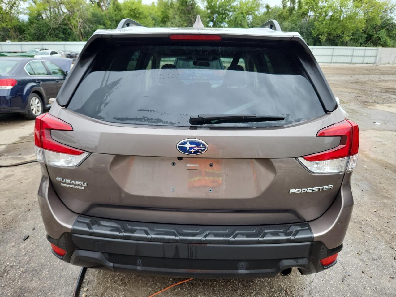 2022 Subaru Forester Limited - Image 6