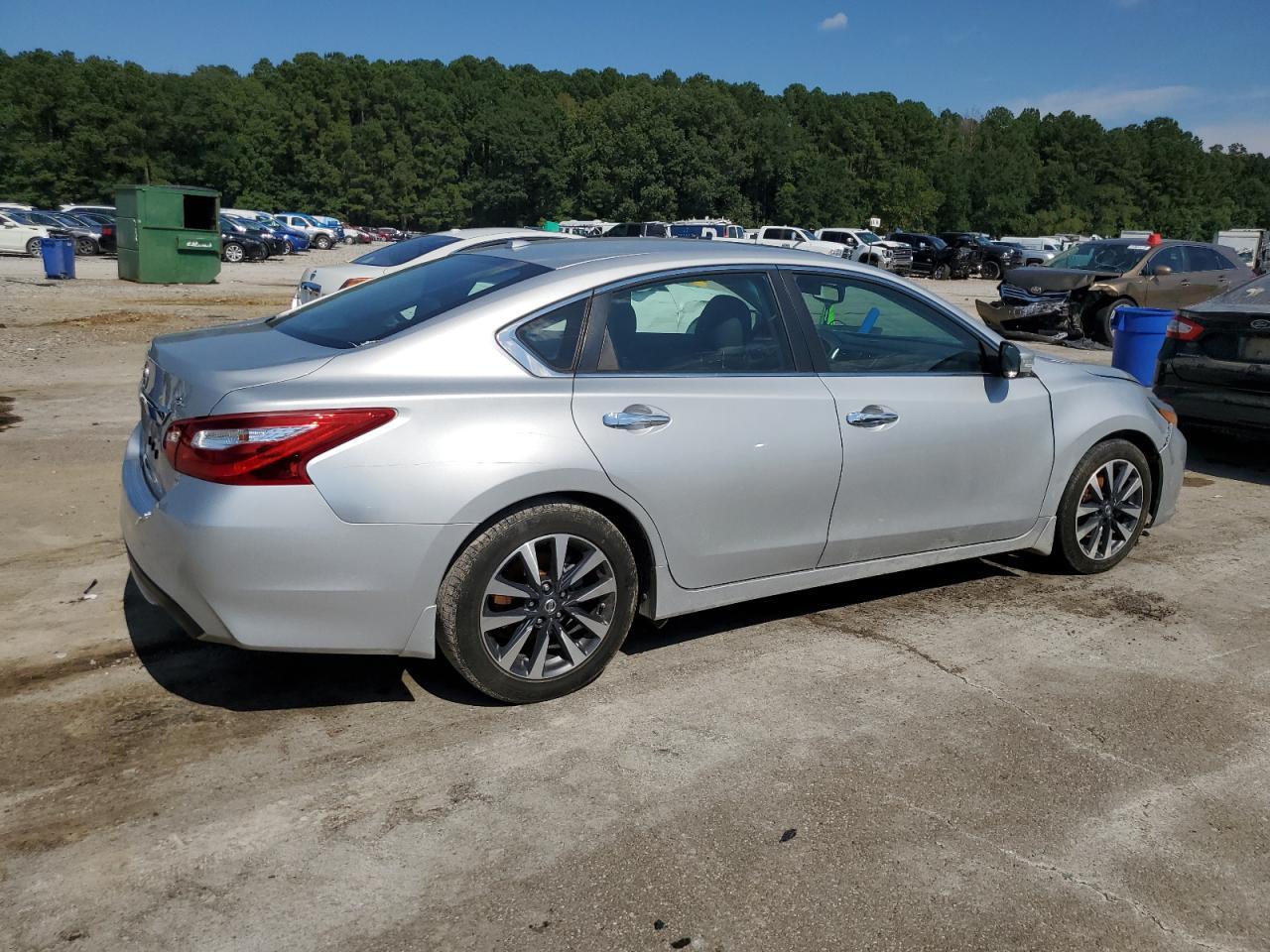 2016 Nissan Altima 2.5 - Фото 3