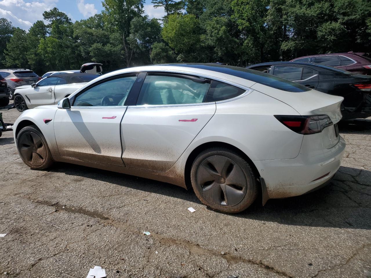 2020 Tesla Model 3 - Фото 2