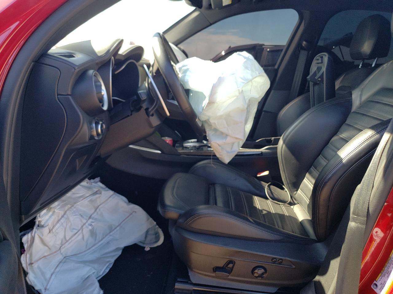 2022 Alfa Romeo Stelvio Quadrifoglio - Фото 7