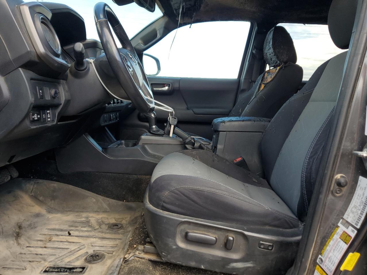 2020 Toyota Tacoma Double Cab - Image 7