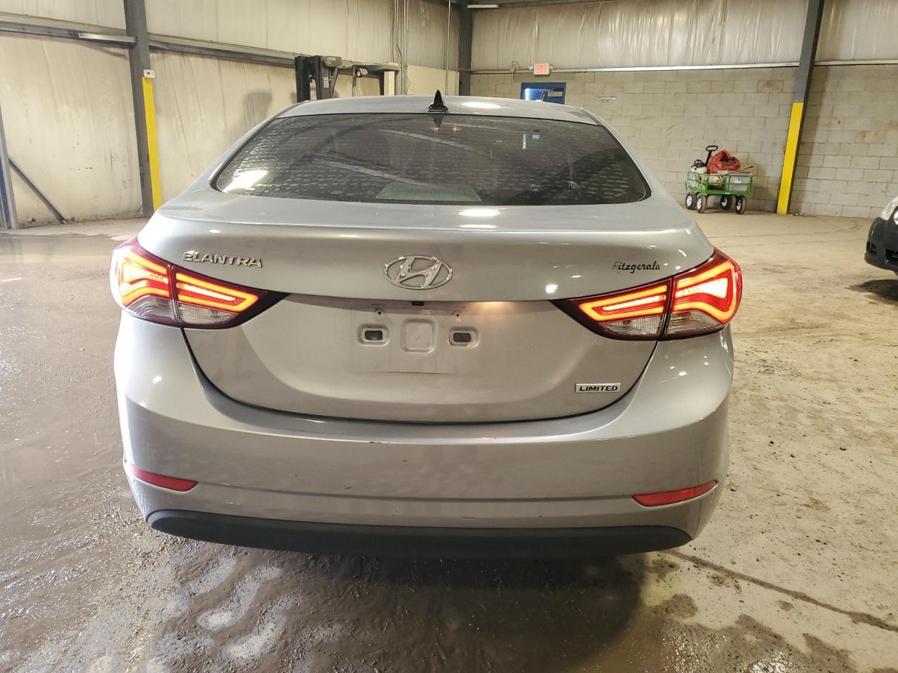 2015 Hyundai Elantra Se - Фото 6