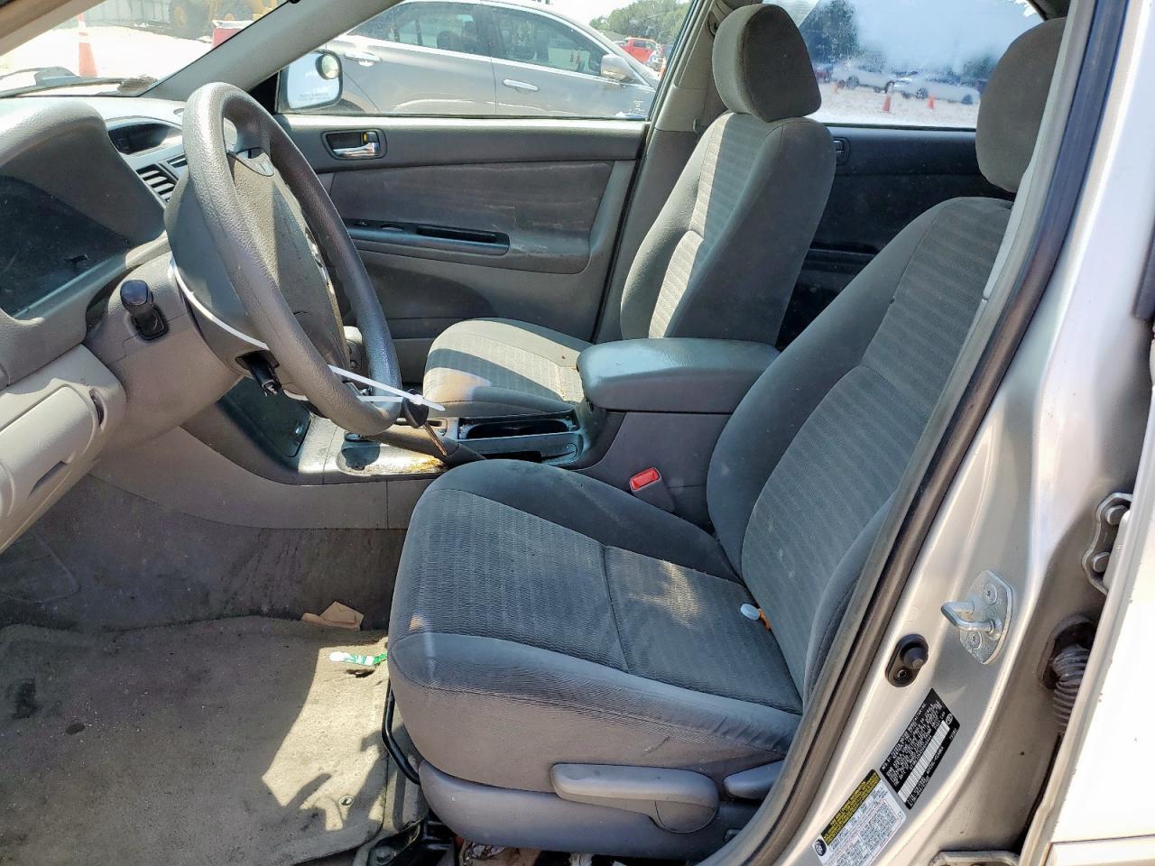 2005 Toyota Camry Le - Image 7