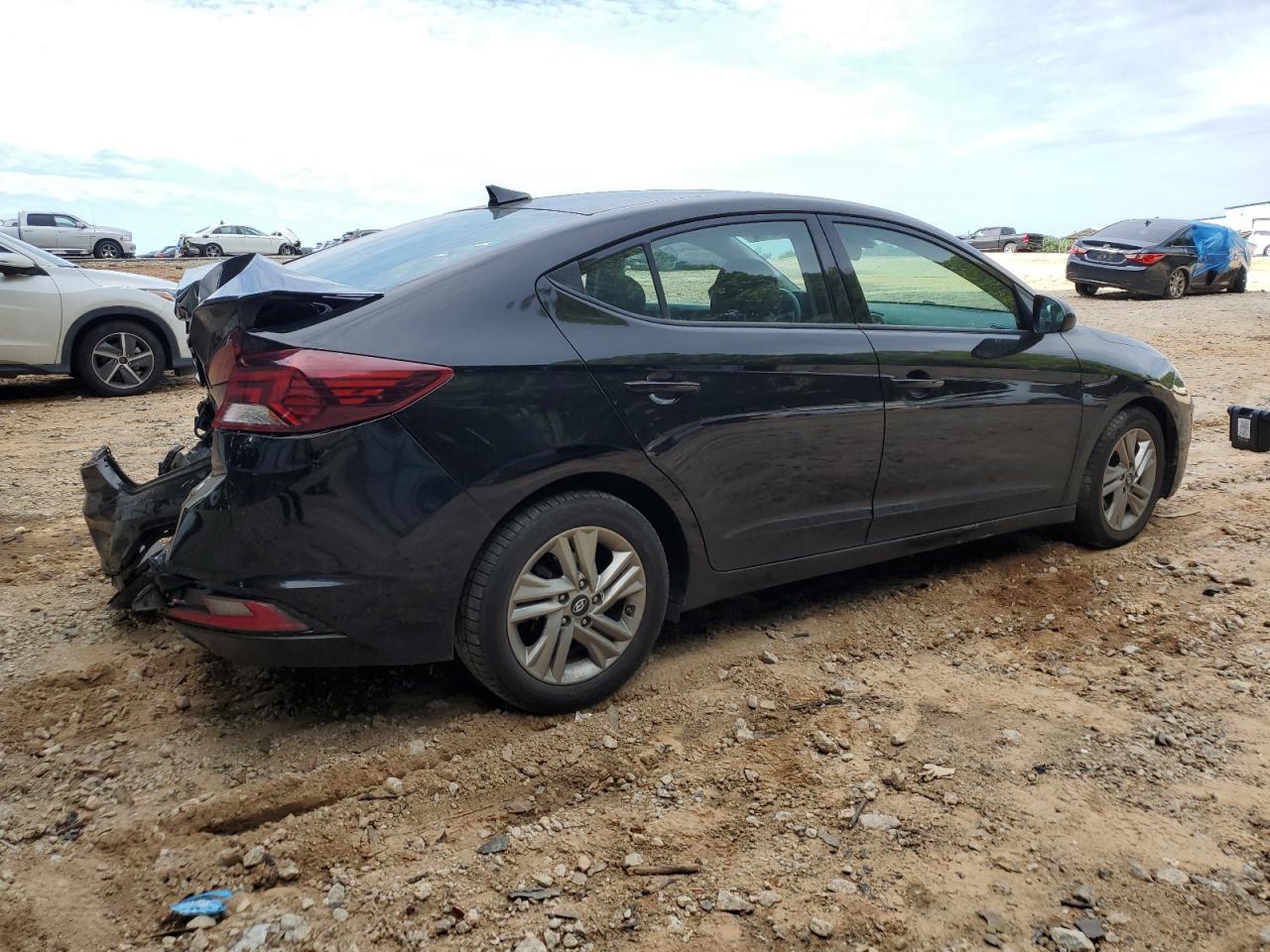 2020 Hyundai Elantra Sel - Фото 3