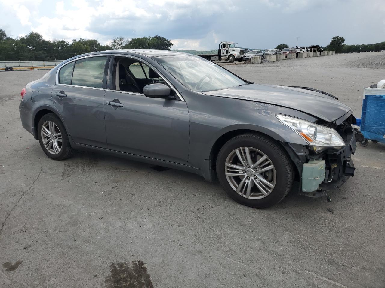 2015 Infiniti Q40 - Фото 4