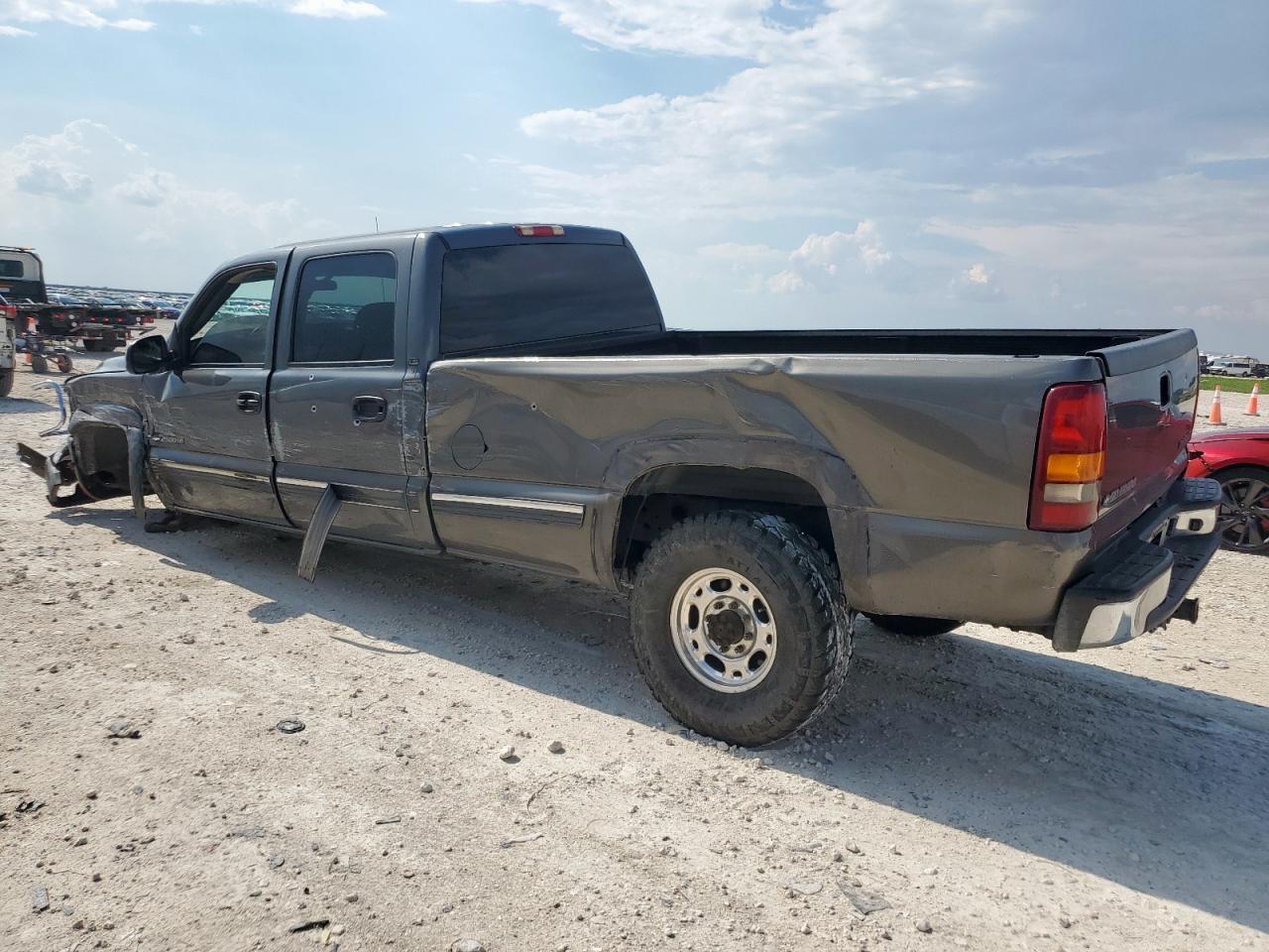 2002 Chevrolet Silverado C2500 Heavy Duty - Фото 2