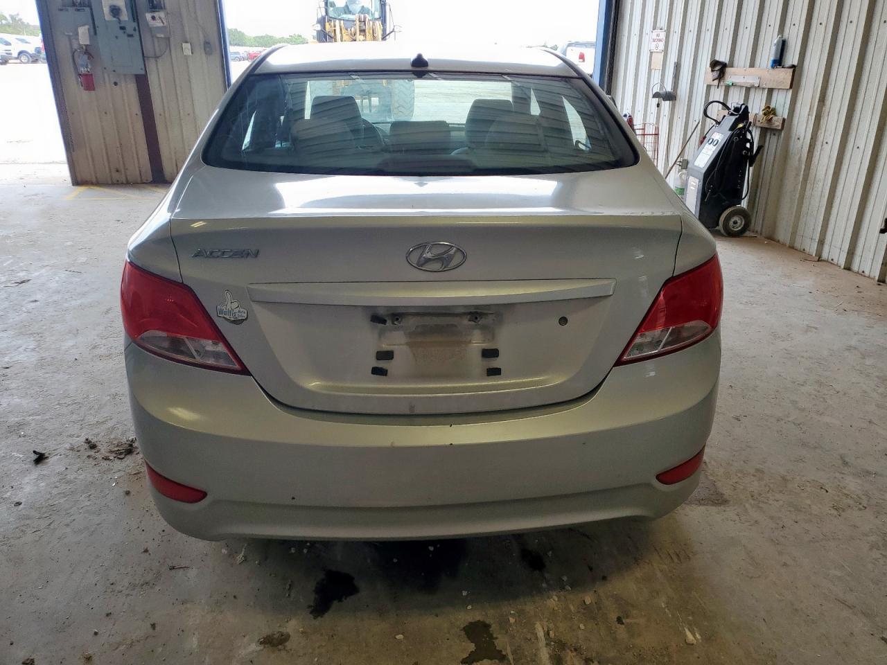 2016 Hyundai Accent Se - Image 6