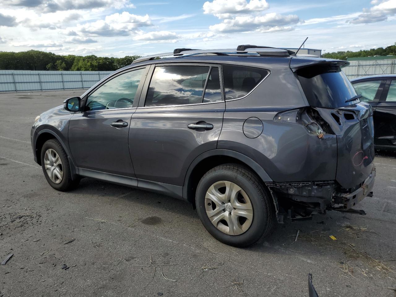 2015 Toyota Rav4 Le - Image 2