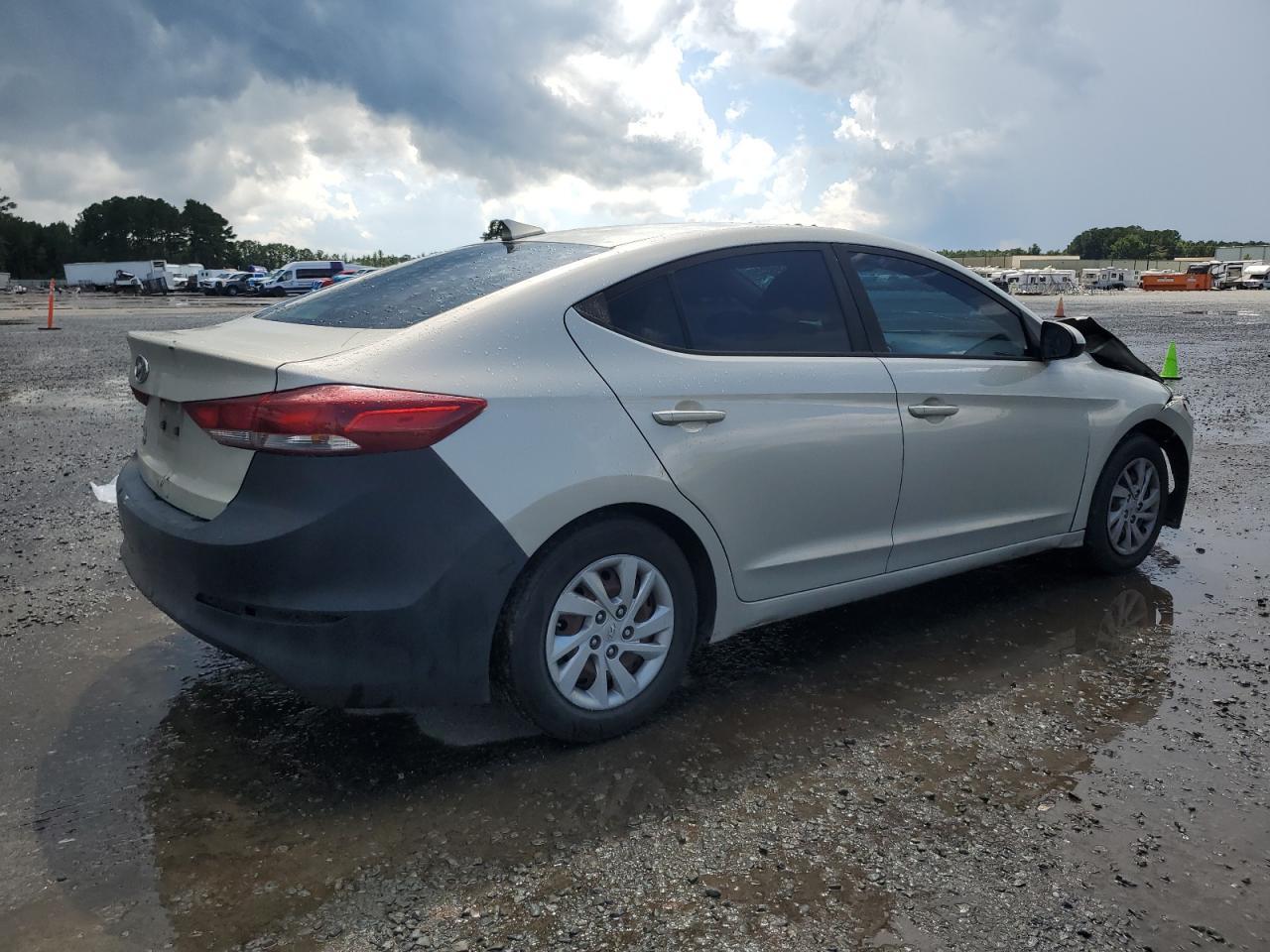 2017 Hyundai Elantra Se - Фото 3