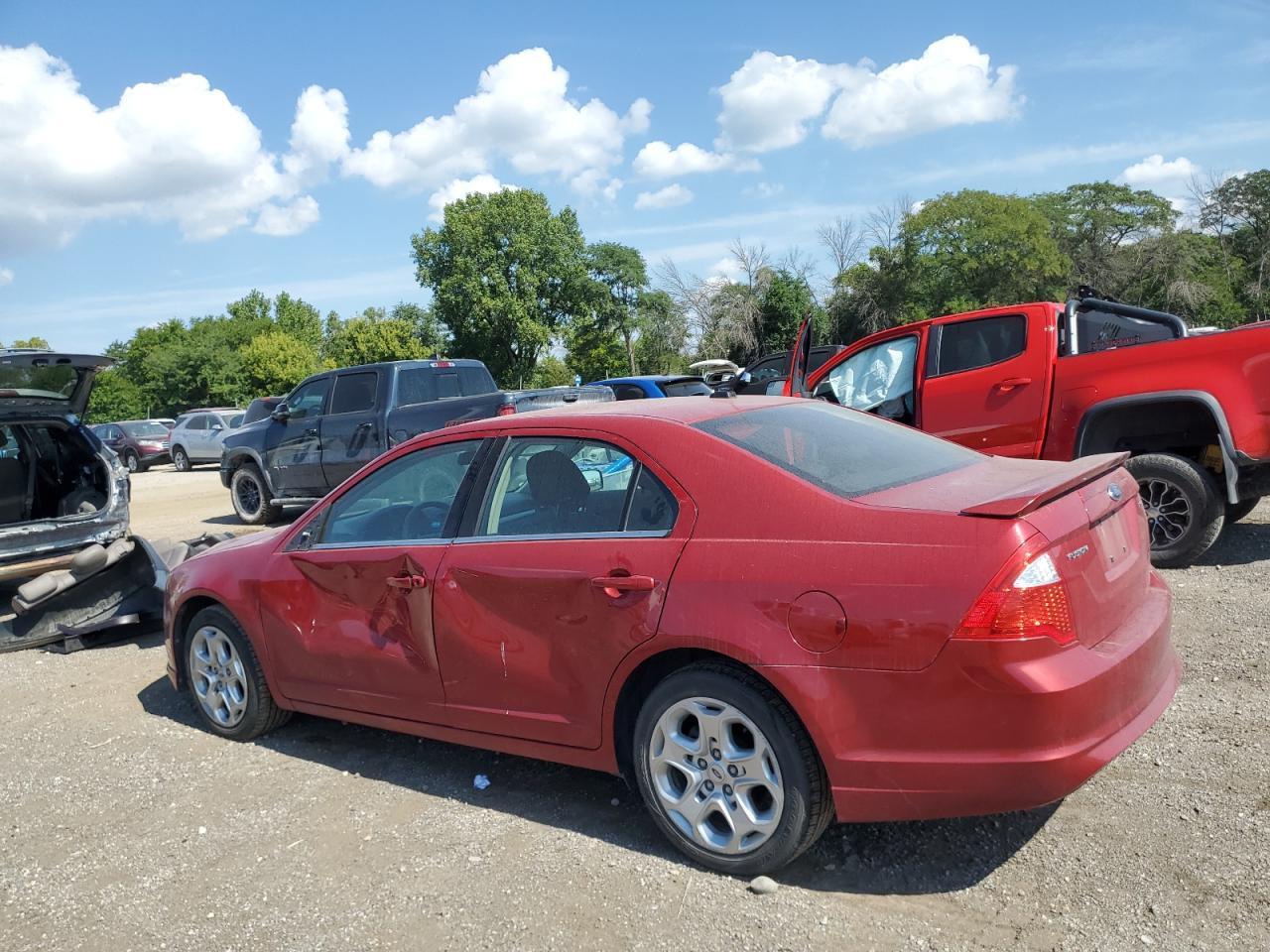 2010 Ford Fusion Se - Image 2