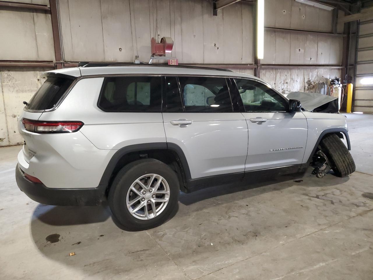 2023 Jeep Grand Cherokee L Laredo - Фото 3