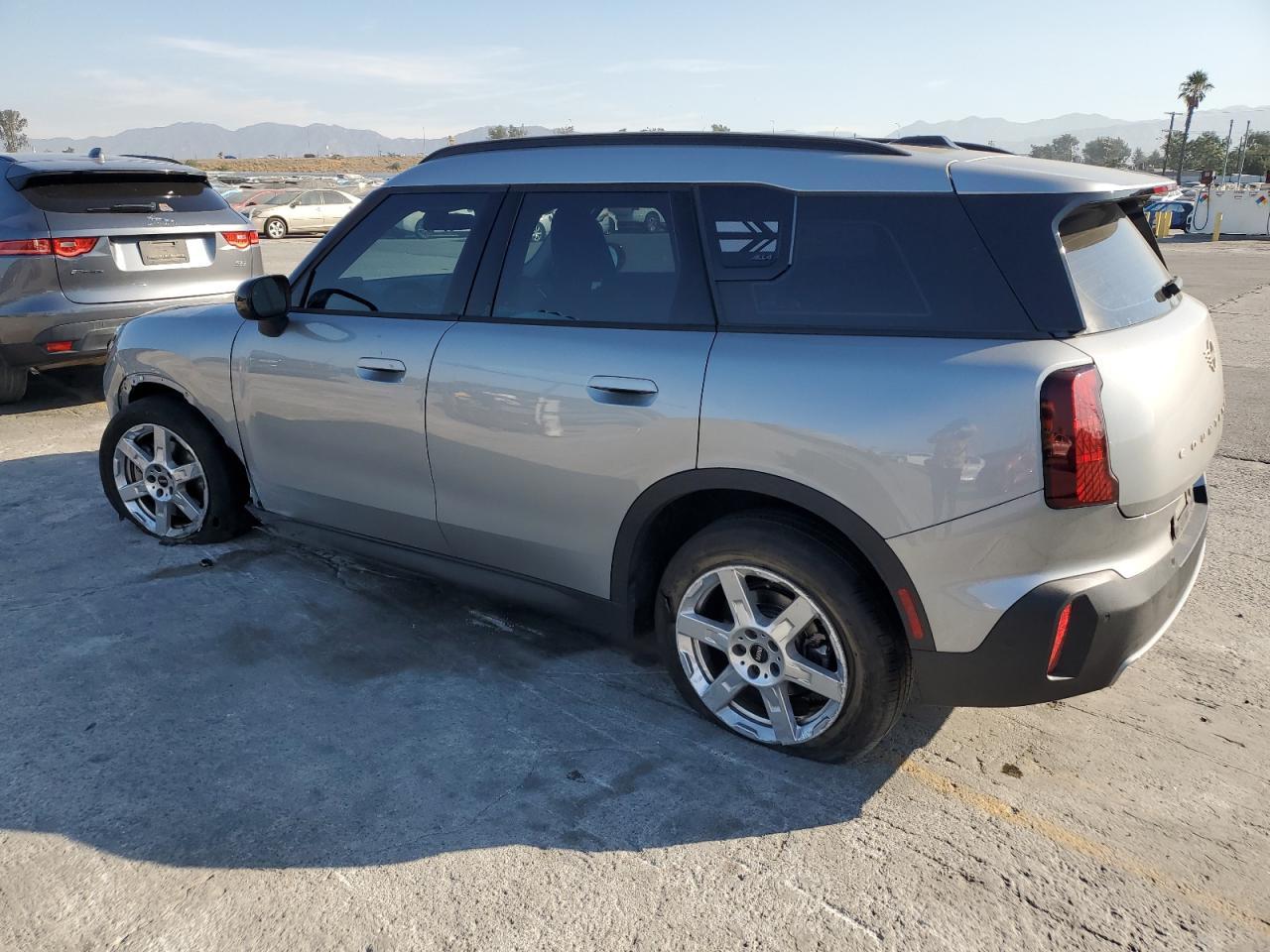2025 Mini Countryman S All4 - Фото 2