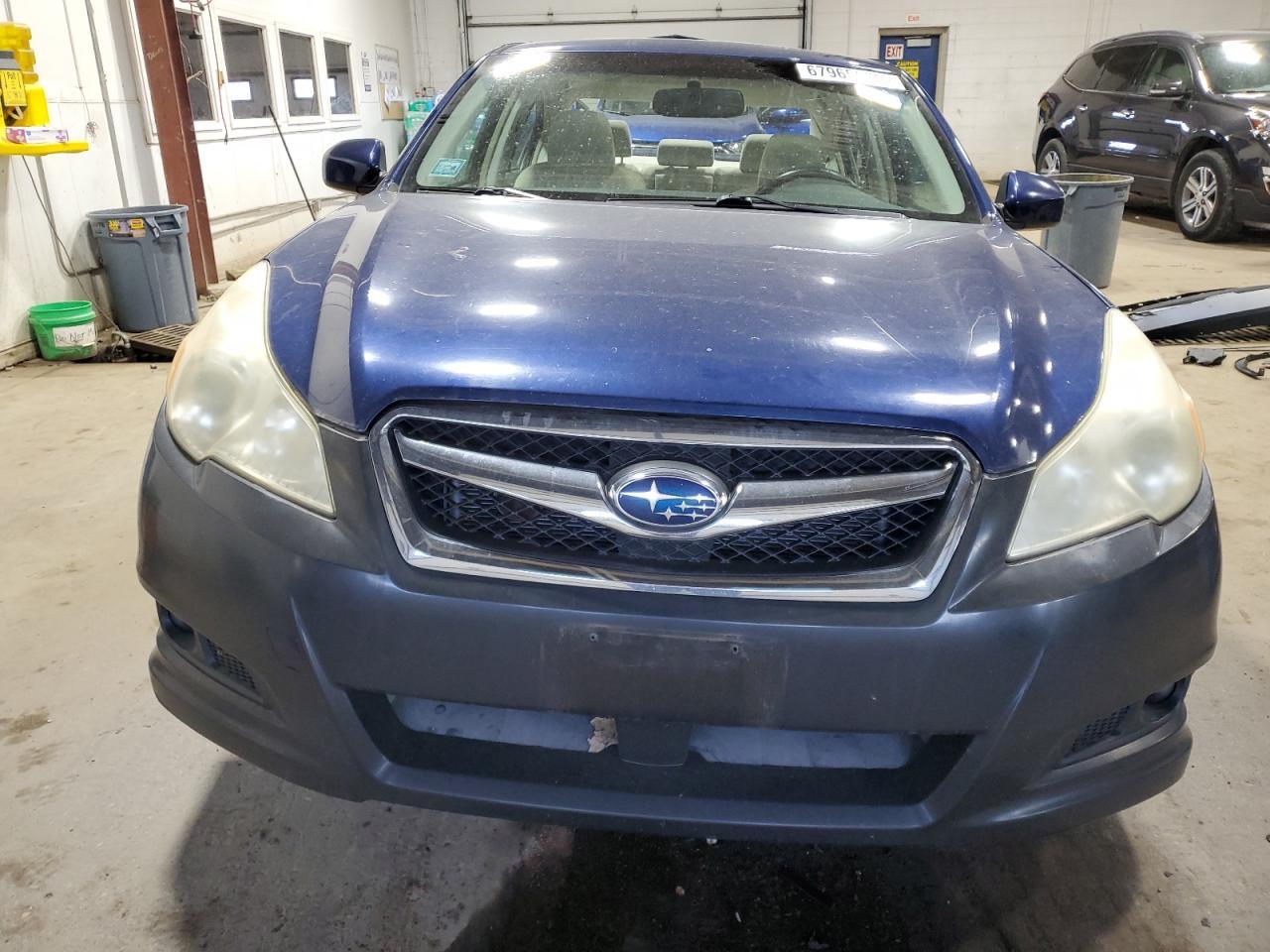 2011 Subaru Legacy 2.5I Premium - Image 5