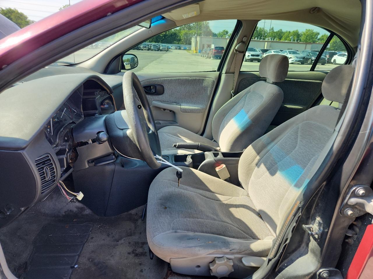 2002 Saturn Sl1 - Image 7