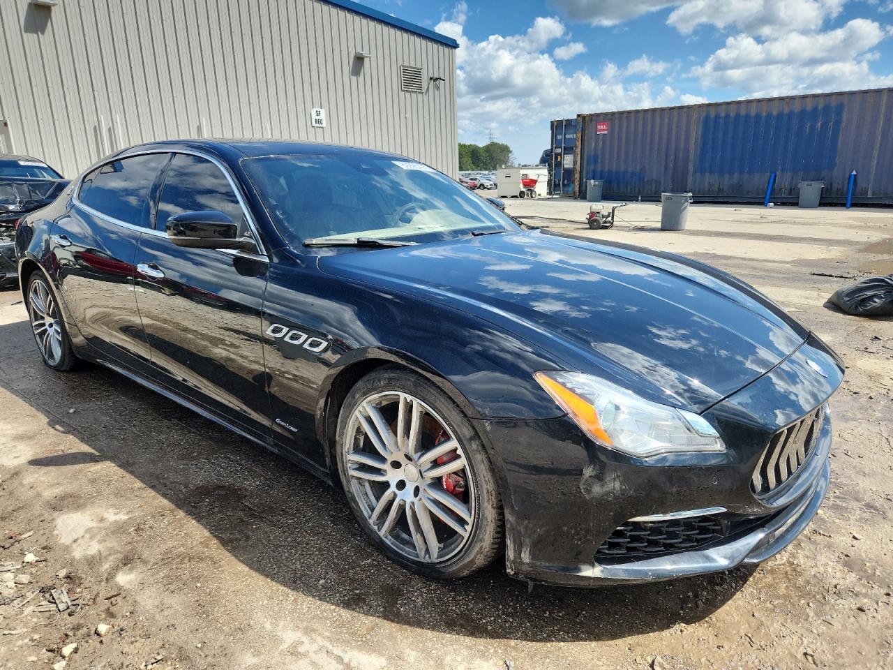 2017 Maserati Quattroporte S - Фото 4