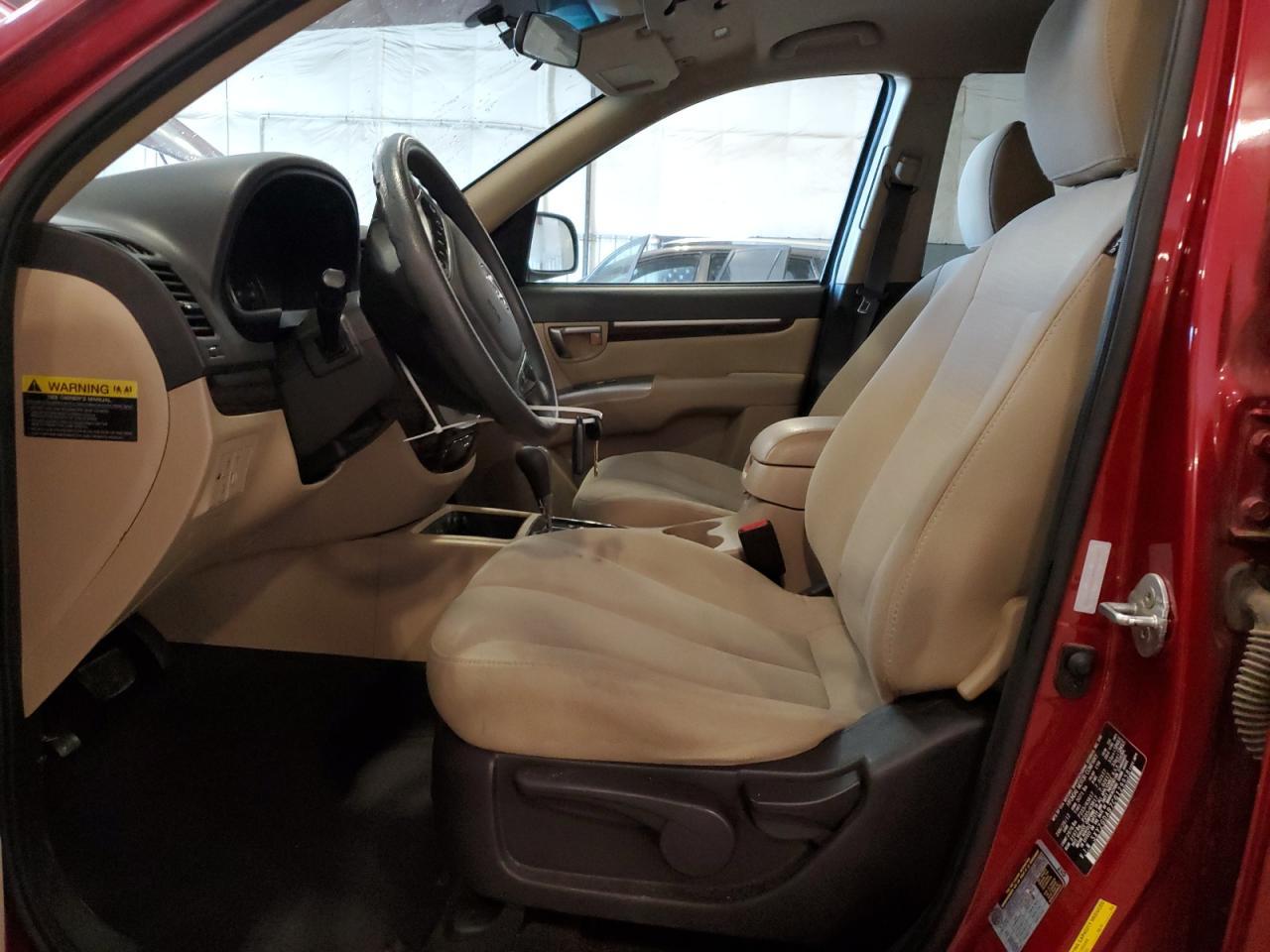 2012 Hyundai Santa Fe Gls - Image 7