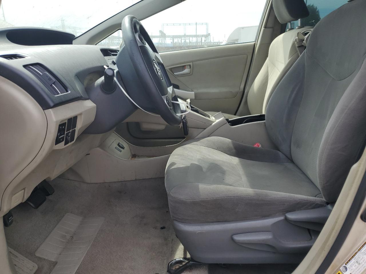 2010 Toyota Prius - Image 7