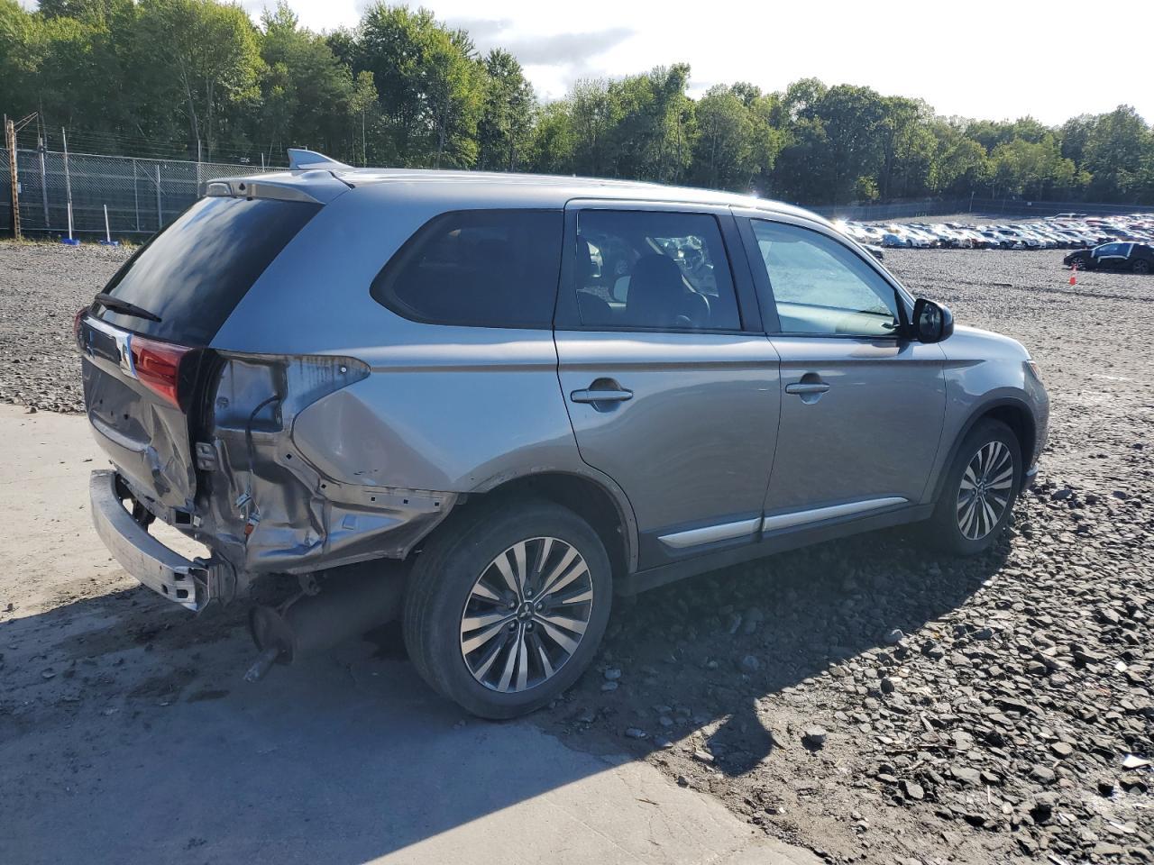2020 Mitsubishi Outlander Se - Image 3