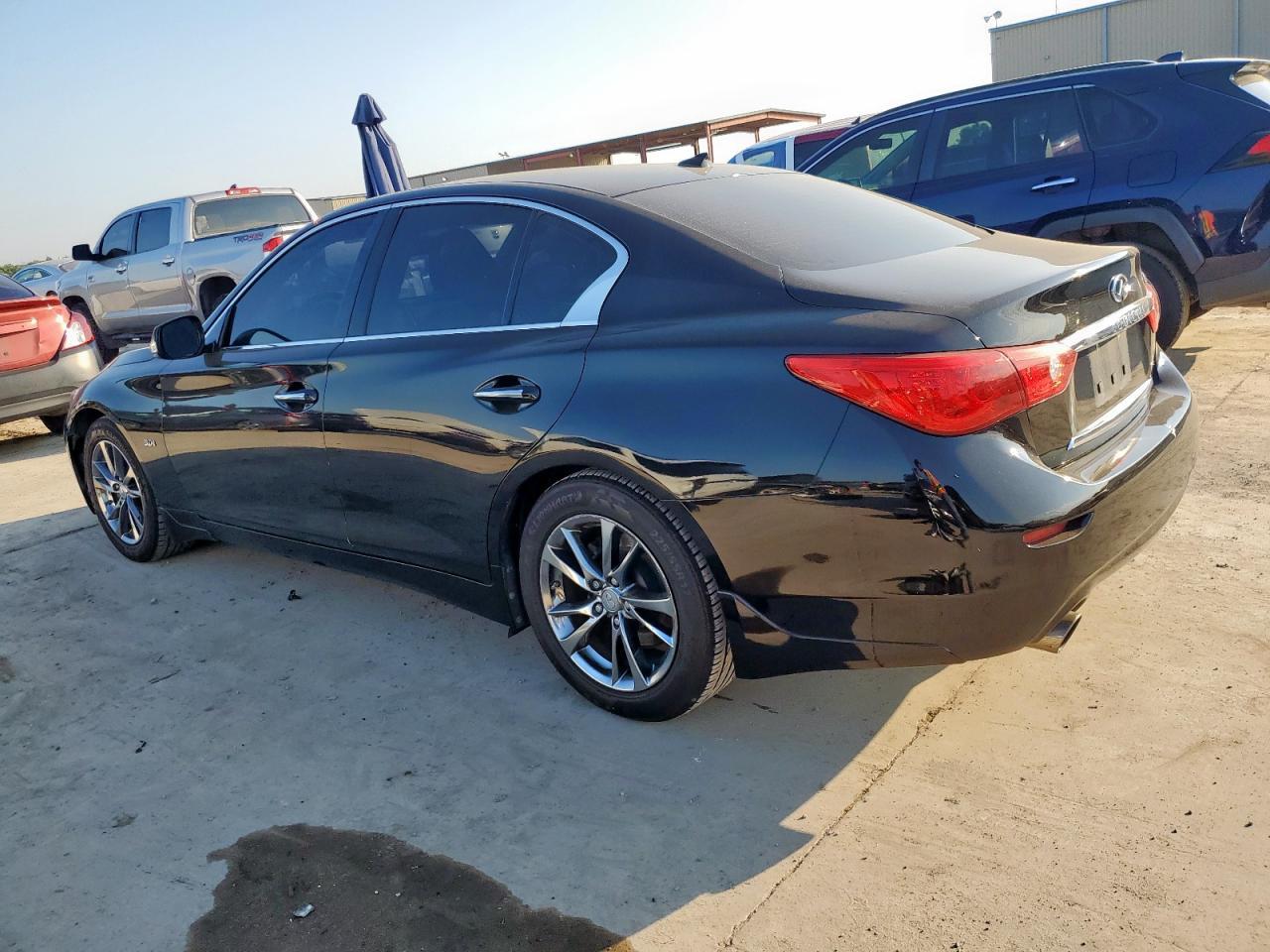 2017 Infiniti Q50 Premium - Фото 2