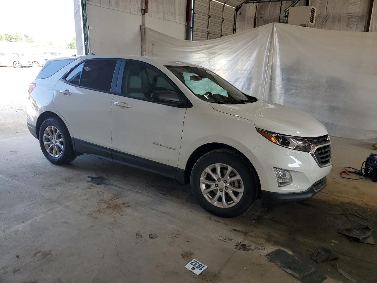 2021 Chevrolet Equinox Ls - Фото 4