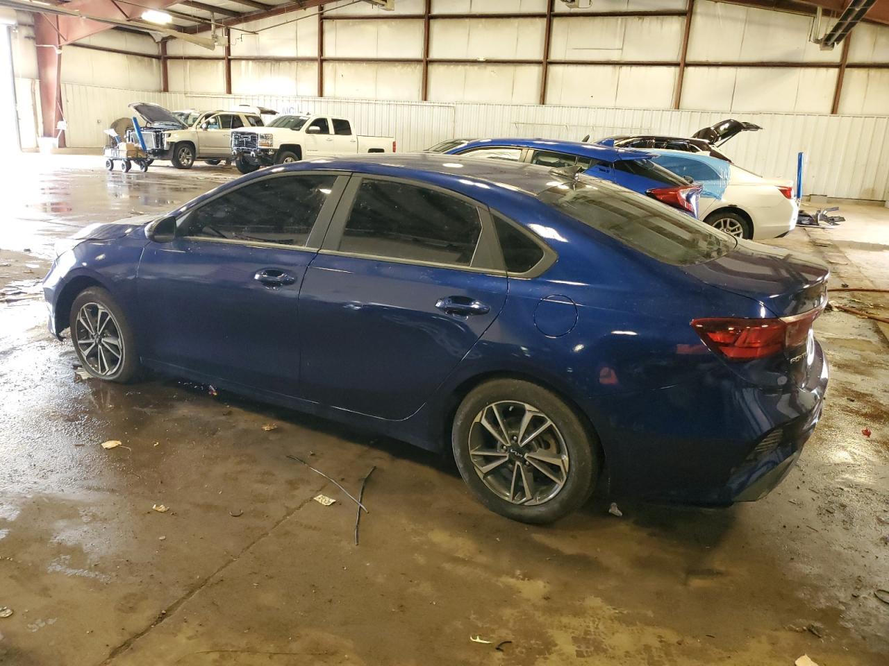 2024 Kia Forte Lx - Фото 2