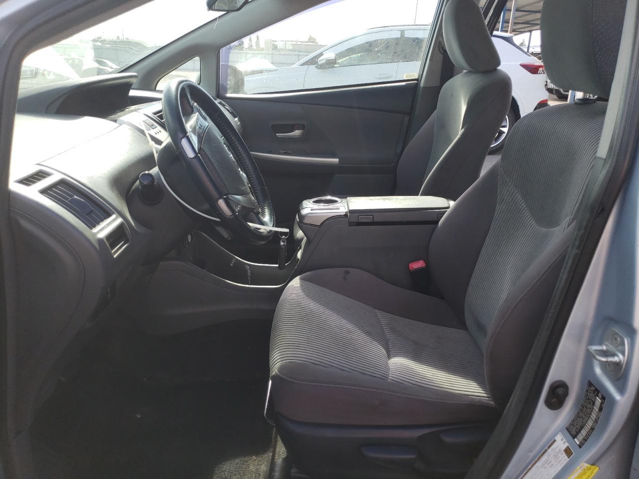 2012 Toyota Prius V - Фото 7