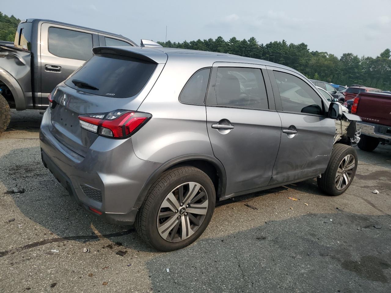 2024 Mitsubishi Outlander Sport S/Se - Фото 3