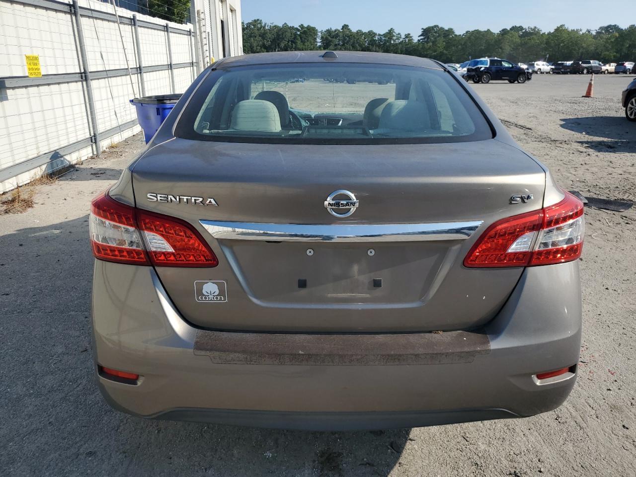 2015 Nissan Sentra S - Фото 6