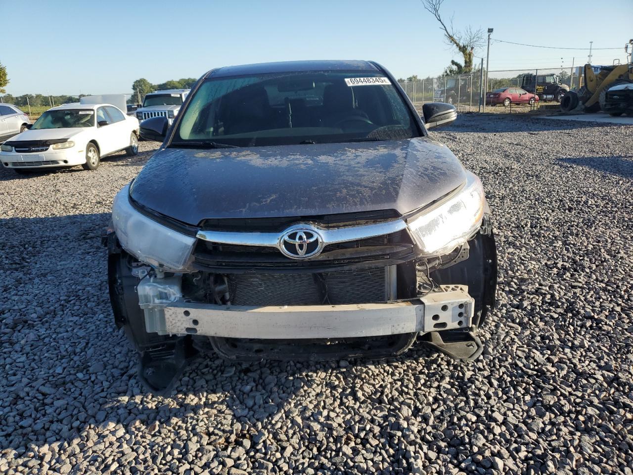 2016 Toyota Highlander Le - Фото 5