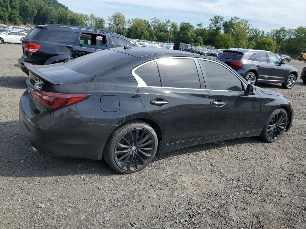 2018 Infiniti Q50 Luxe - Image 3