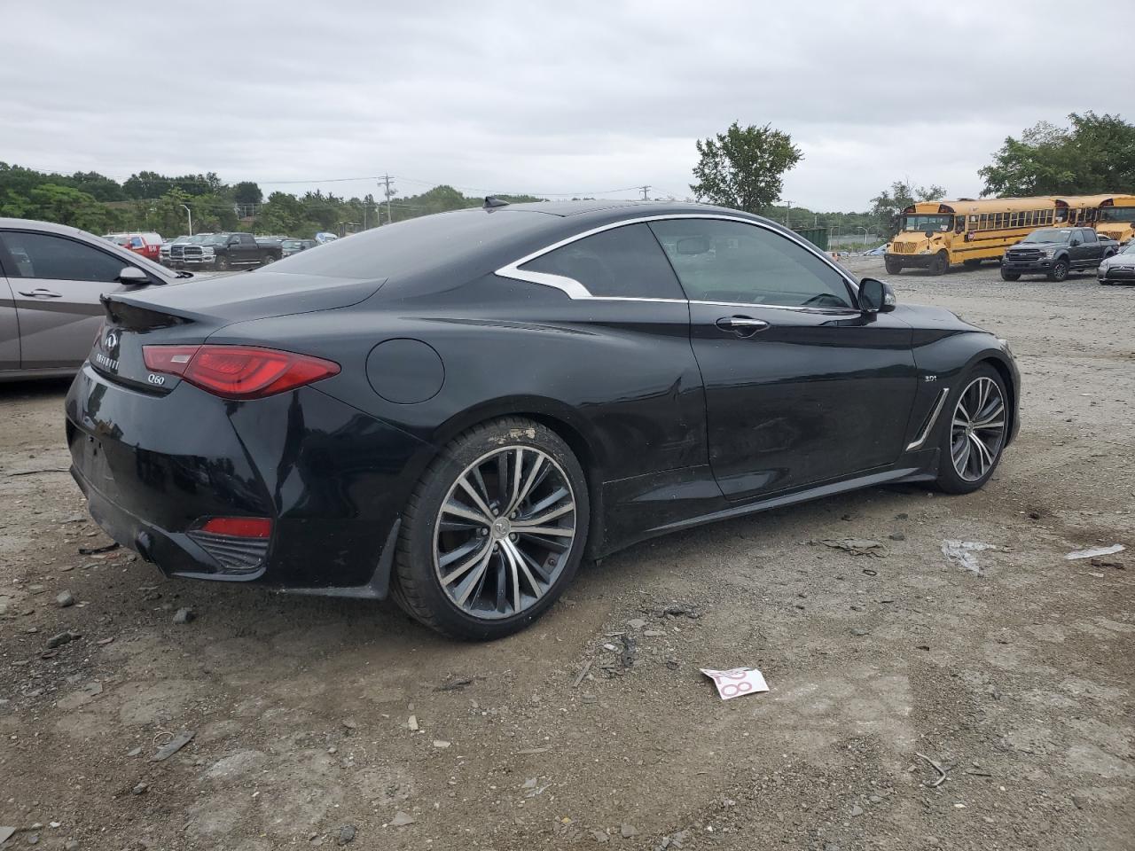 2017 Infiniti Q60 Premium - Фото 3