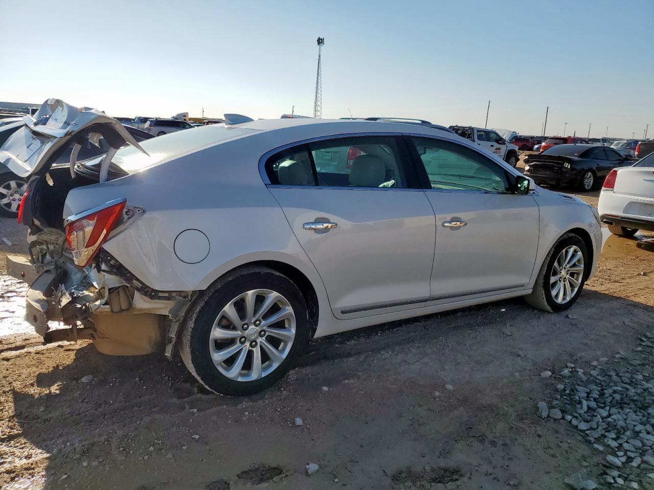 2015 Buick Lacrosse - Image 3