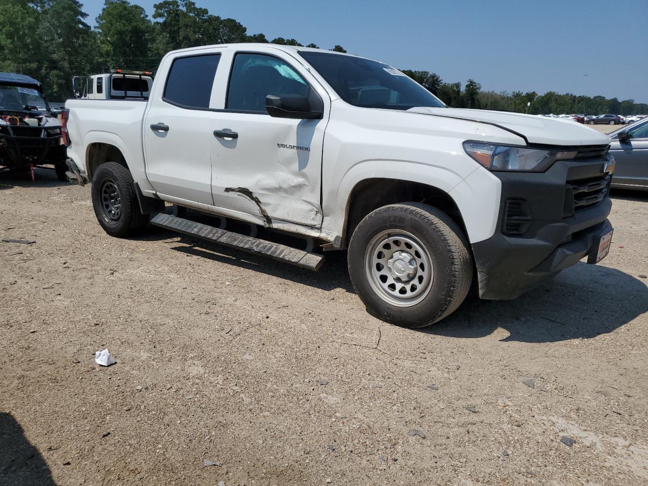2025 Chevrolet Colorado - Image 4