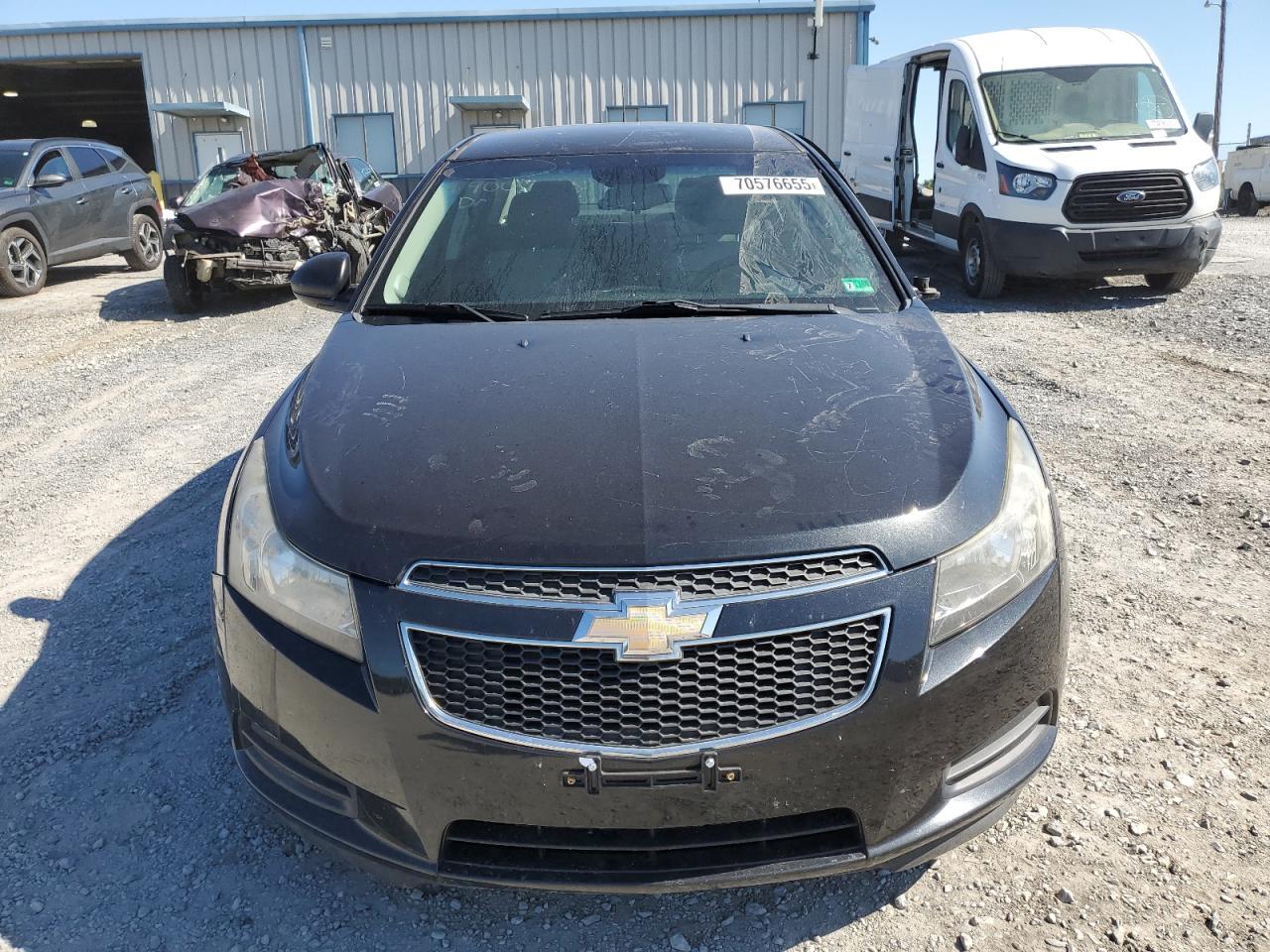 2014 Chevrolet Cruze Ls - Image 5