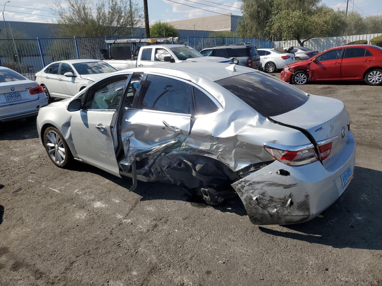 2014 Buick Verano - Фото 2