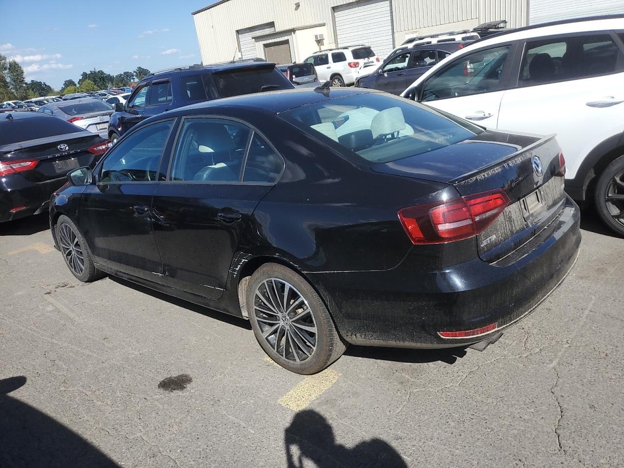 2016 Volkswagen Jetta Sport - Фото 2