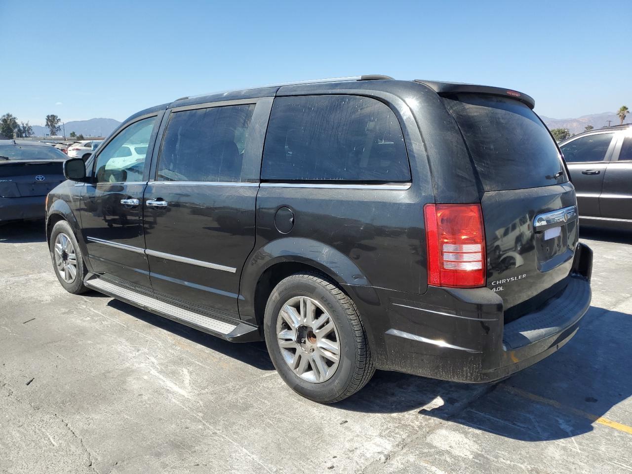2010 Chrysler Town & Country Limited - Image 2