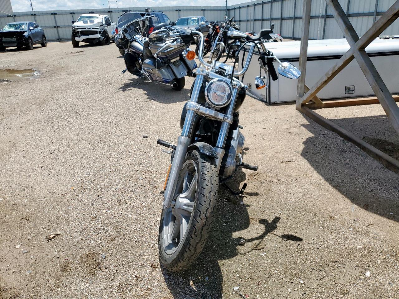 2022 Harley-Davidson Fxst - Фото 2