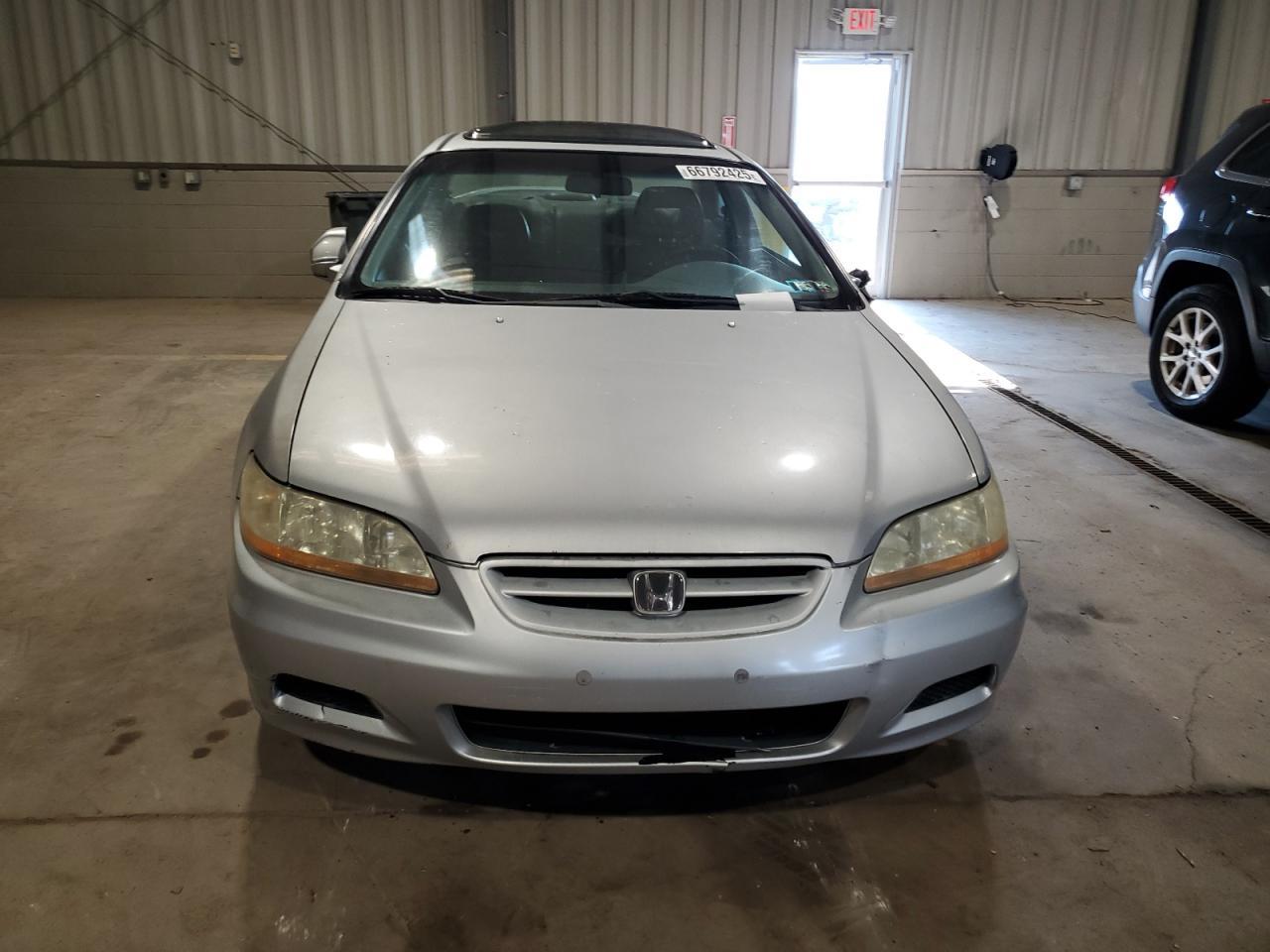 2002 Honda Accord - Фото 5