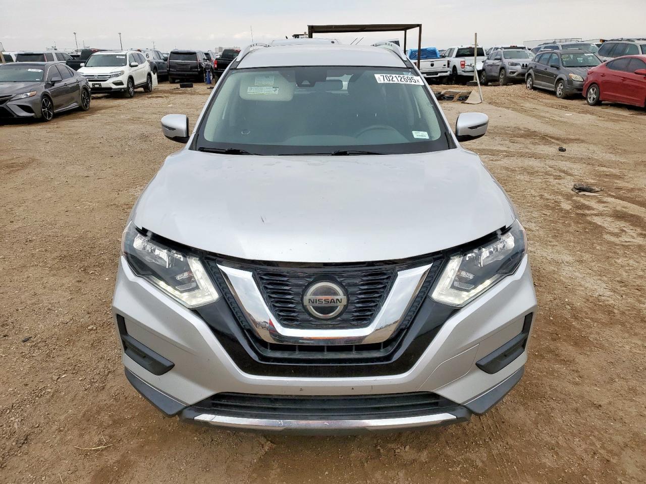 2019 Nissan Rogue S - Image 5