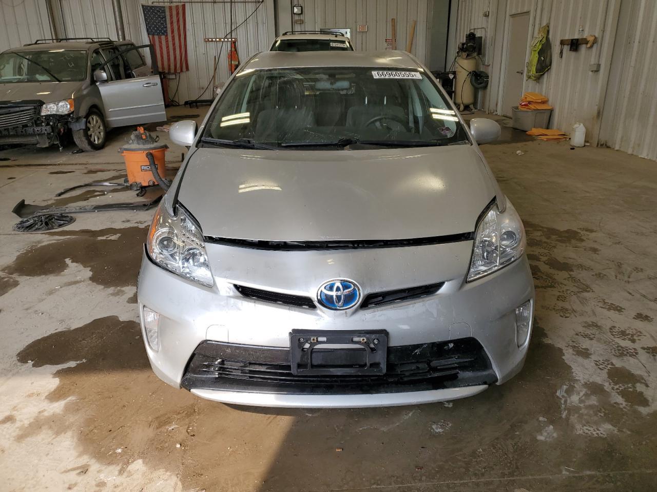 2013 Toyota Prius - Фото 5