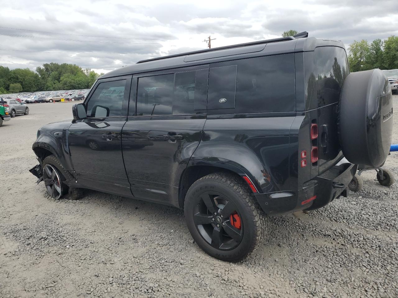 2024 Land Rover Defender 110 X-Dynamic Se - Фото 2